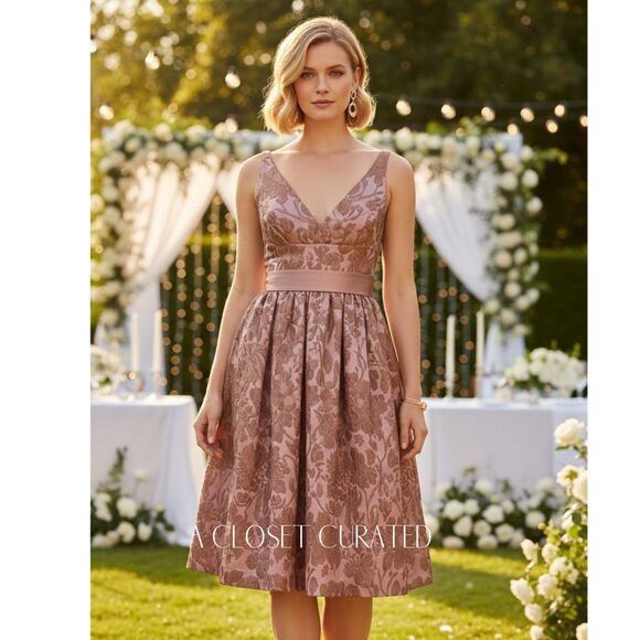 Monique Lhuillier Dresses & Skirts - Monique Lhuillier Dress 8